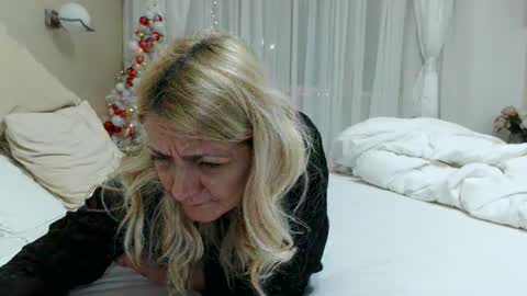 Heyheygrey online show from 12.19.25