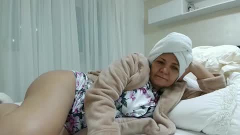 Snapshot of heyheygrey chatting on 03.21.26 Heyheygrey online show from 03.21.26