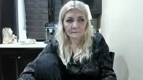 Snapshot of heyheygrey chatting on 03.24.26 Heyheygrey online show from 03.24.26