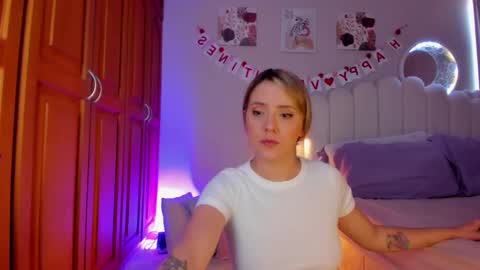 Martina Ricci Show schedule Monday to Friday 8am colombia time I work some weekends  online show from 02.17.26