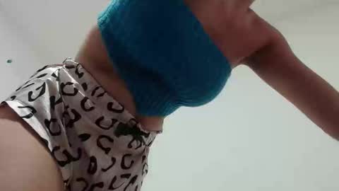 Snapshot of hhayek_eva7 chatting on 12.28.24 Eva online show from 12.28.24