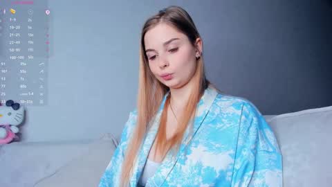 Snapshot of hidden_charm chatting on 02.25.26 Elizabeth online show from 02.25.26