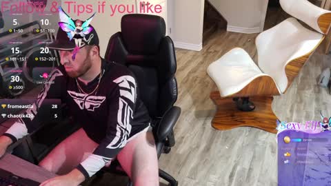 Snapshot of highclass92i chatting on 12.23.24 High4This online show from 12.23.24