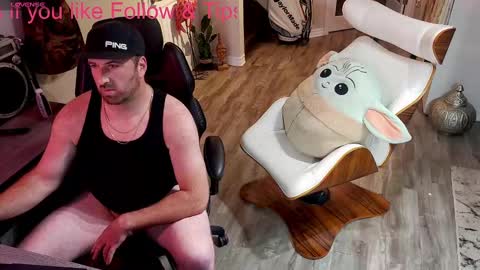 Snapshot of highclass92i chatting on 09.18.25 High4This online show from 09.18.25