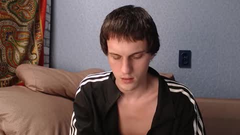 Snapshot of higherdegree chatting on 10.14.25 higherdegree online show from 10.14.25