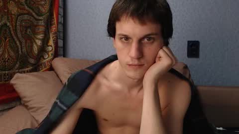 Snapshot of higherdegree chatting on 10.31.25 higherdegree online show from 10.31.25