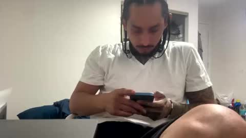 hihello7777 online show from 10.20.25