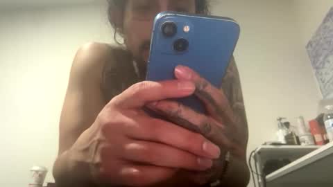 hihello7777 online show from 11.19.25