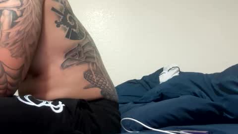 hihello7777 online show from 11.24.25