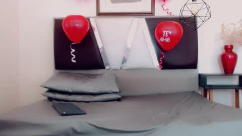 Hilary Avilan online show from 02.14.25