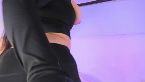 Hila online show from 03.18.26