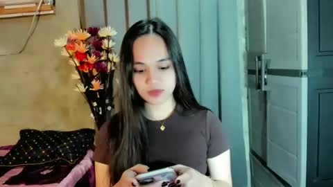 hilarymolly online show from 03.17.26