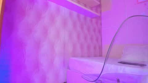  Hillary  online show from 02.18.25