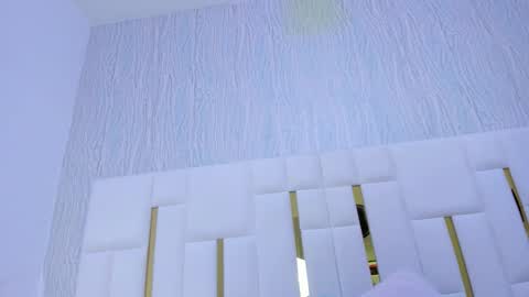 Hillary online show from 12.02.25