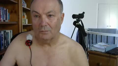 hills_999 online show from 04.28.26