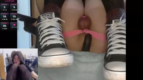 Snapshot of himeko_cd chatting on 04.30.26 Himeko online show from 04.30.26