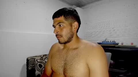 Snapshot of himoreno97 chatting on 03.11.25 Hi moreno online show from 03.11.25