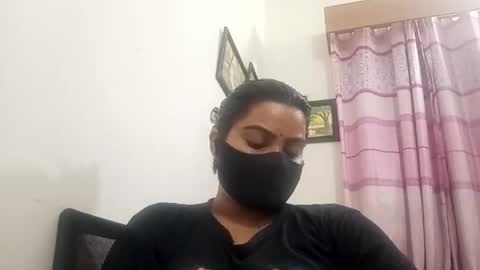 himuhimu22 online show from 10.14.25