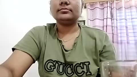 himuhimu22 online show from 11.17.25