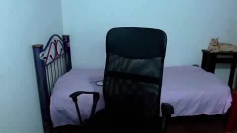      0600AM-1100AM - online show from 09.10.25