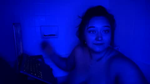 hiscommandherstage online show from 02.08.26