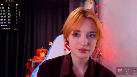 Snapshot of hisoka__akerley chatting on 10.29.25 Ella online show from 10.29.25