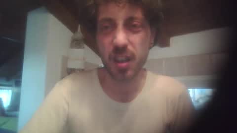 Snapshot of hitmenoww chatting on 05.18.26 hitmenoww online show from 05.18.26