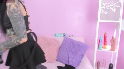 hiyakasudere_ online show from 09.12.25