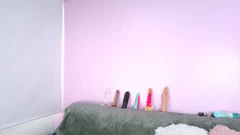 hiyakasudere_ online show from 10.22.25