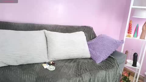 hiyakasudere_ online show from 11.26.25