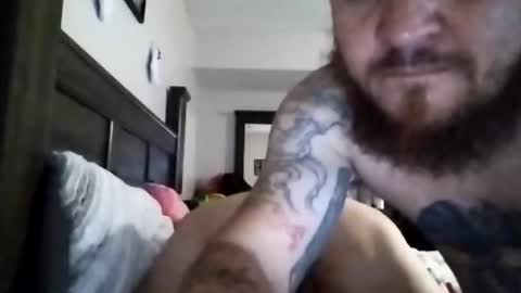 Snapshot of hiznhers chatting on 12.22.25 HIZnHers online show from 12.22.25