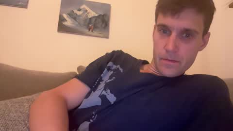 Snapshot of hobie006 chatting on 03.01.26 hobie006 online show from 03.01.26