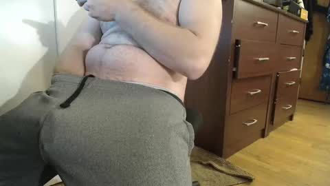 Hockey Player online show from 12.12.24