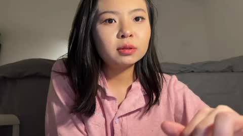 Snapshot of hola_sunflower chatting on 05.01.26 amy online show from 05.01.26