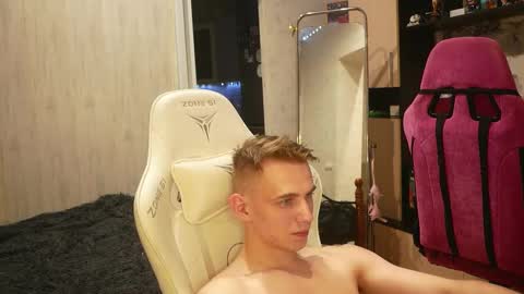 Extaz  Athrey  Howard online show from 09.18.25