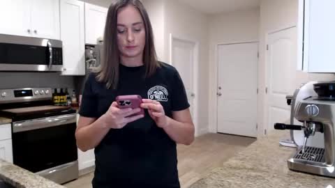 Holi Hurricane online show from 03.15.26