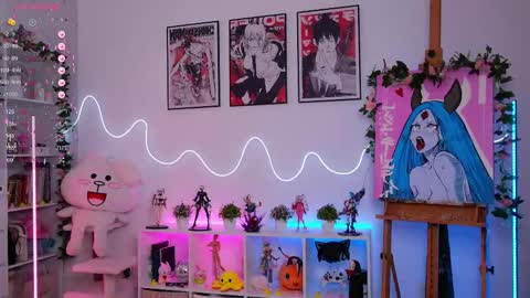 Snapshot of holliwould_ chatting on 09.23.25 Holli online show from 09.23.25