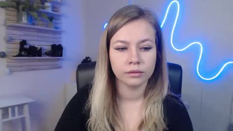 Snapshot of holly_bb95 chatting on 01.03.25 Holly online show from 01.03.25