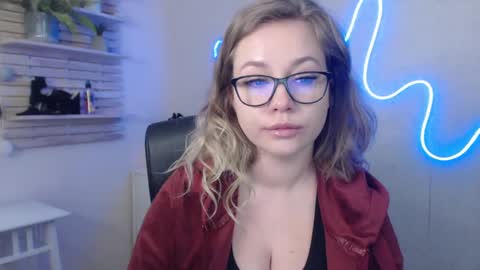 Snapshot of holly_bb95 chatting on 01.13.25 Holly online show from 01.13.25