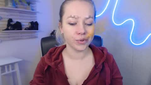 Snapshot of holly_bb95 chatting on 01.31.25 Holly online show from 01.31.25