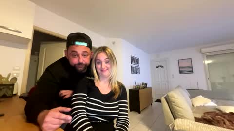 Snapshot of hollyandelon chatting on 11.11.25 hollyandelon online show from 11.11.25