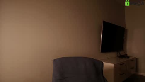 hollyextra online show from 11.18.25