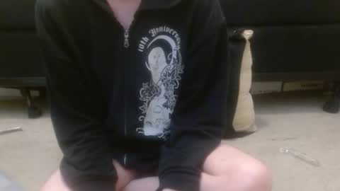 Holly Hawkes online show from 09.21.25