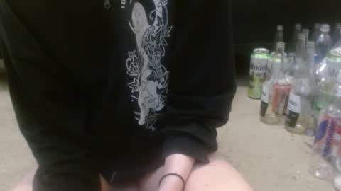 Holly Hawkes online show from 10.12.25