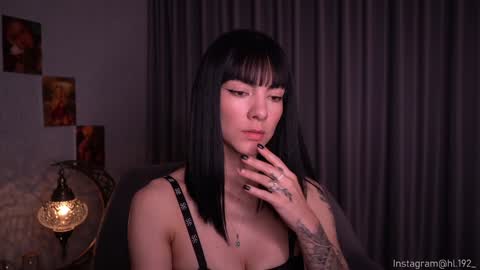 Snapshot of hollylinder_ chatting on 01.22.25 Holly Linder online show from 01.22.25