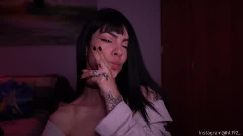 Snapshot of hollylinder_ chatting on 02.22.25 Holly Linder online show from 02.22.25