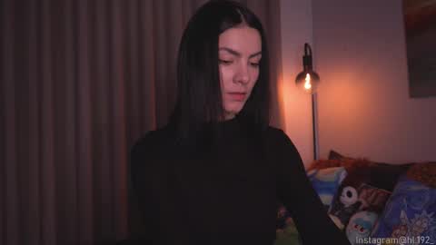 Snapshot of hollylinder_ chatting on 09.11.25 Holly Linder online show from 09.11.25