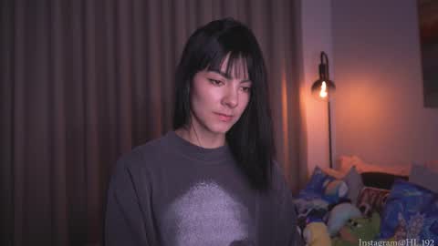 Snapshot of hollylinder_ chatting on 11.26.25 Holly Linder online show from 11.26.25