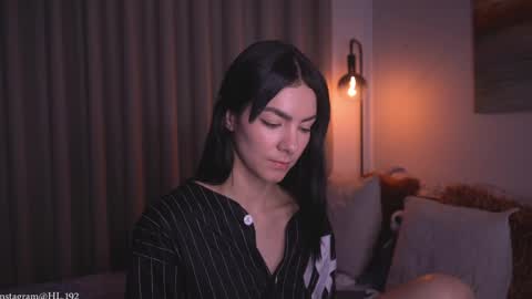 Holly Linder online show from 04.01.26