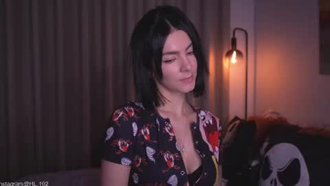 Snapshot of hollylinder_ chatting on 07.15.26 Holly Linder online show from 07.15.26